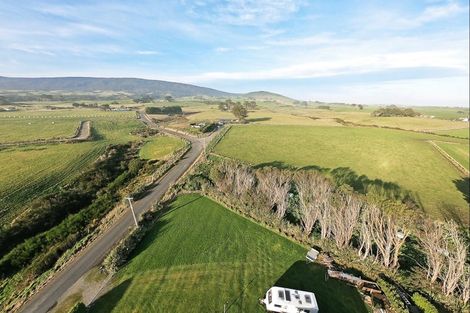 Photo of property in 70 Dover Street, Orepuki, Riverton, 9881