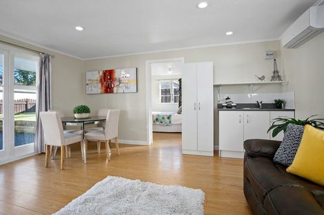 Photo of property in 52 Williams Street, Cambridge, 3434