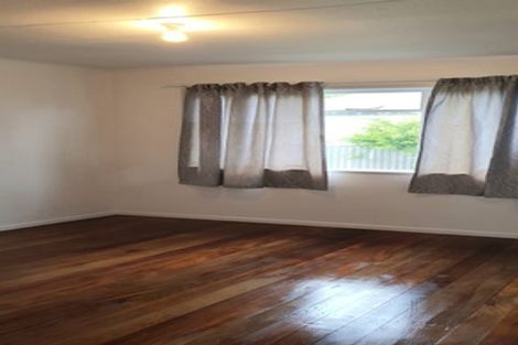 Photo of property in 4 Card Crescent, Featherston, 5710