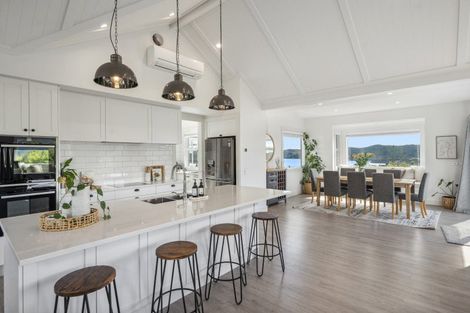 Photo of property in 4 Harrier Lane, Kinloch, Taupo, 3377