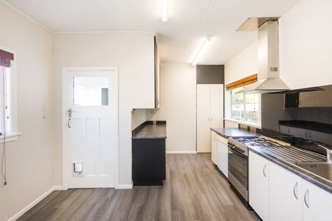 Photo of property in 7 Karaka Street, Hokowhitu, Palmerston North, 4410