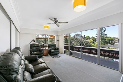 Photo of property in 70 Marlborough Avenue, Glenfield, Auckland, 0629