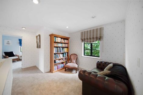 Photo of property in 16 Len Garlick Place, Pahurehure, Papakura, 2113