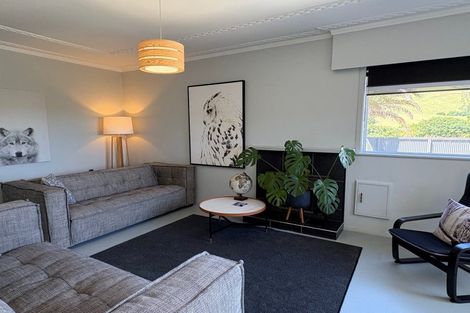 Photo of property in 1606 South Road, Tataraimaka, New Plymouth, 4374