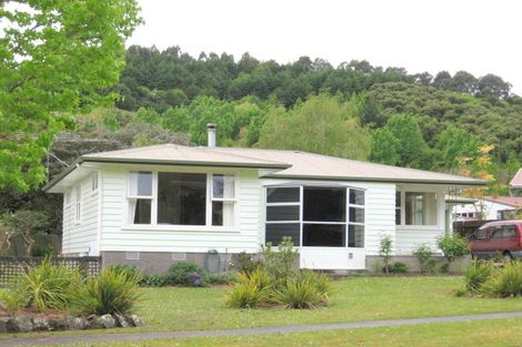 Photo of property in 10 Seddon Crescent, Whataupoko, Gisborne, 4010