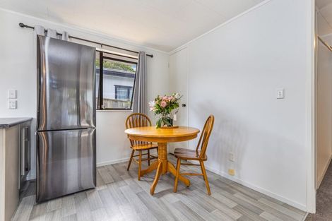 Photo of property in 7d Collingwood Road, Waiuku, 2123