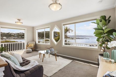 Photo of property in 118 Owhiro Bay Parade, Owhiro Bay, Wellington, 6023