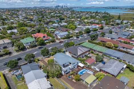 Photo of property in 7 Esmonde Road, Takapuna, Auckland, 0622