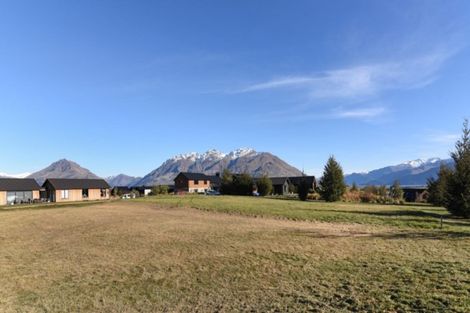 Photo of property in 10 Hovingham Court, Jacks Point, Queenstown, 9371