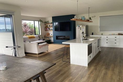 Photo of property in 9 Koru Place, Snells Beach, 0920