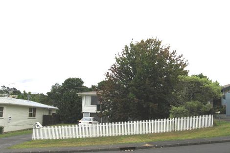 Photo of property in 18 Juniper Road, Sunnynook, Auckland, 0620