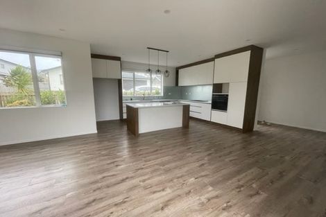 Photo of property in 3 Franheim Crescent, Orewa, 0931