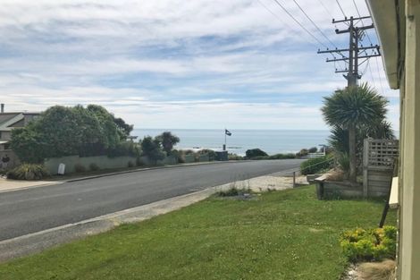 Photo of property in 3 Rimu Street, Kaka Point, 9271