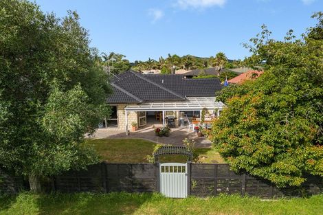 Photo of property in 19 Oriental Parade, Papamoa Beach, Papamoa, 3118