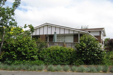 Photo of property in 26 Hillcrest Place, Avonhead, Christchurch, 8042