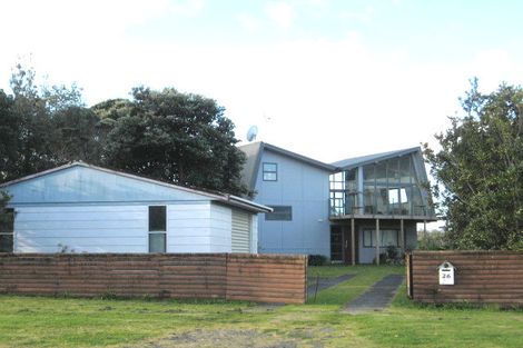 Photo of property in 26 Paku Drive, Tairua, 3508