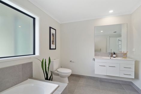 Photo of property in 15 Downer Access Road, Kaukapakapa, 0873