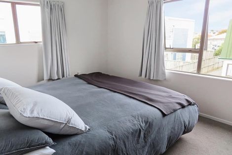 Photo of property in 5/103 Rongotai Road, Kilbirnie, Wellington, 6022