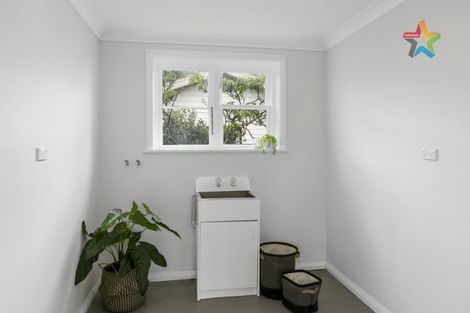 Photo of property in 15 Godley Street, Waterloo, Lower Hutt, 5011