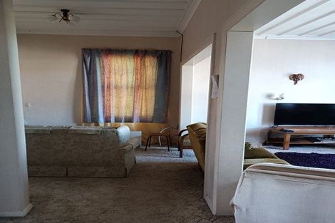 Photo of property in 106 Egmont Street, Patea, 4520