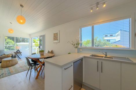 Photo of property in 2a Swordfish Avenue, Whiritoa, Whangamata, 3691