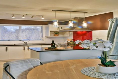 Photo of property in 103 Beaumonts Way, Manurewa, Auckland, 2102