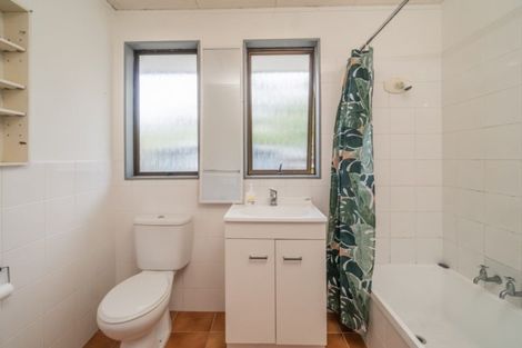 Photo of property in 1/158 Universal Drive, Henderson, Auckland, 0610