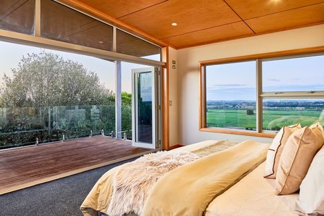 Photo of property in 102 Kuku East Road, Kuku, Levin, 5570