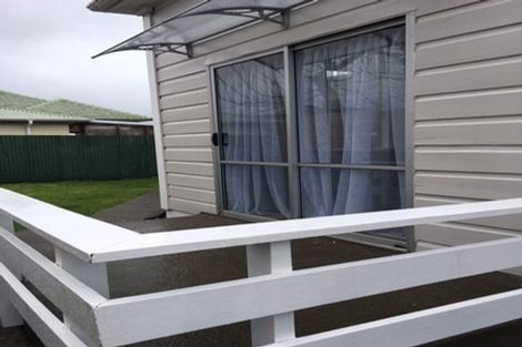 Photo of property in 560a Queen Street East, Levin, 5510