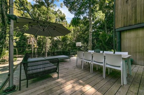 Photo of property in 186c Woodlands Park Road, Titirangi, Auckland, 0604