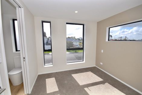 Photo of property in 139 Tirimoana Road, Te Atatu South, Auckland, 0602