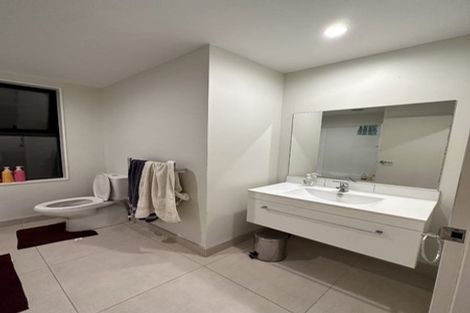 Photo of property in 15 Battalion Drive, Papakura, 2110