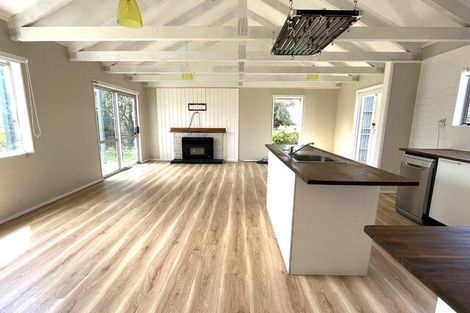 Photo of property in 20 Moore Crescent, Carterton, 5713