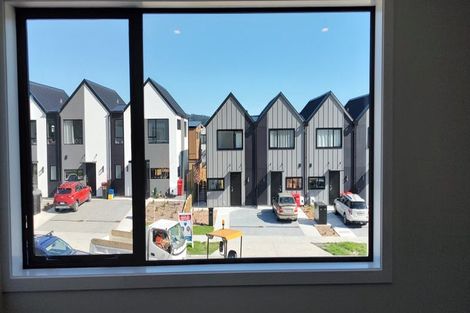 Photo of property in 8 Doug Jensen Street, Wallaceville, Upper Hutt, 5018