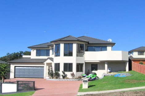 Photo of property in 86 San Valentino Drive, Henderson, Auckland, 0612