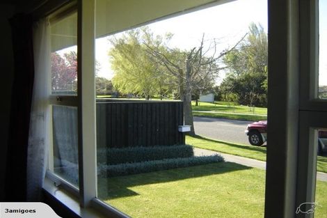 Photo of property in 5 Woodbury Street, Avonhead, Christchurch, 8042