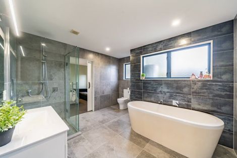 Photo of property in 11 Corlett Road, Plimmerton, Porirua, 5026