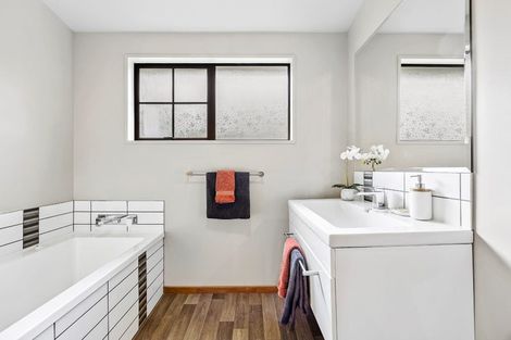 Photo of property in 5 Austin Kirk Lane, Huntsbury, Christchurch, 8022