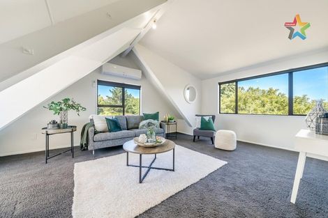 Photo of property in 186 Holborn Drive, Stokes Valley, Lower Hutt, 5019
