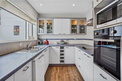 Photo of property in 1 Farnham Place, Ilam, Christchurch, 8041