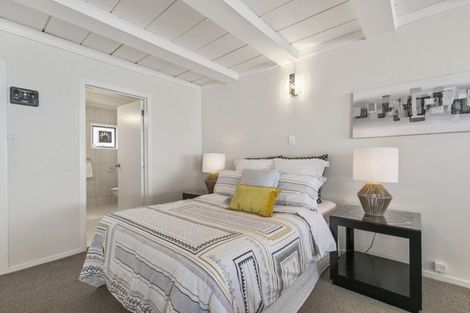 Photo of property in 69 Rosecamp Road, Beach Haven, Auckland, 0626