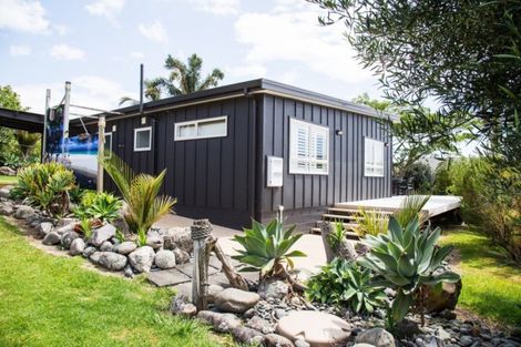 Photo of property in 19 Emmerdale Drive, Hahei, Whitianga, 3591