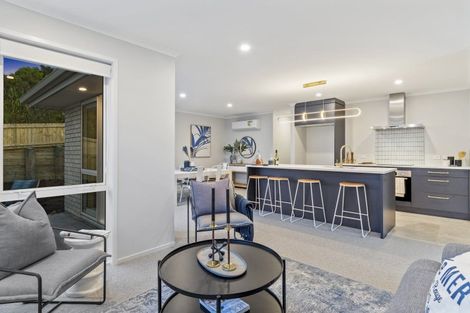 Photo of property in 43 Pakanga Grove, Pyes Pa, Tauranga, 3112