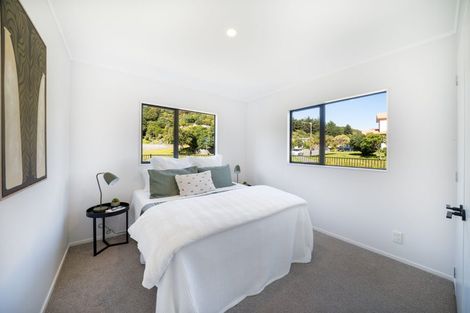 Photo of property in 2 Cromarty Place, Papakowhai, Porirua, 5024