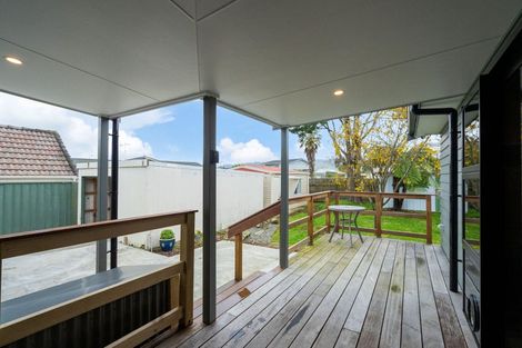 Photo of property in 12 Rimu Street, Levin, 5510