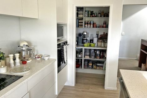Photo of property in 2 Trevally Place, Snells Beach, 0920