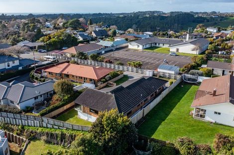 Photo of property in 9c Del Mar Place, Merrilands, New Plymouth, 4312