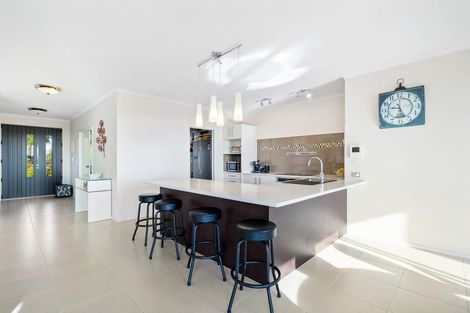 Photo of property in 19b Kowhai Road, Wainui, Silverdale, 0992