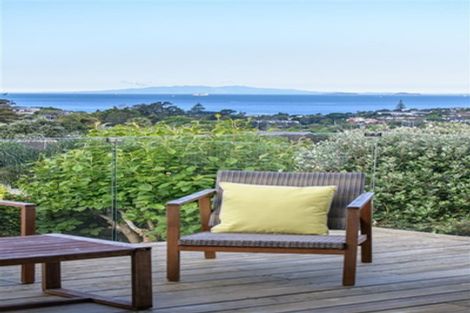 Photo of property in 5 Maxwelton Drive, Mairangi Bay, Auckland, 0630