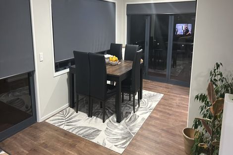 Photo of property in 14 Lakemere Way, Kinloch, Taupo, 3377